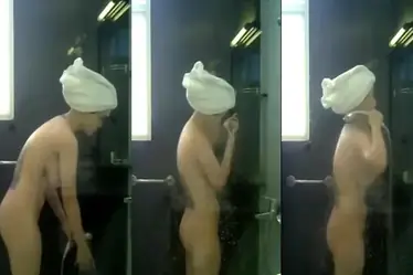 Badan Teman Yang Mulus Nagih